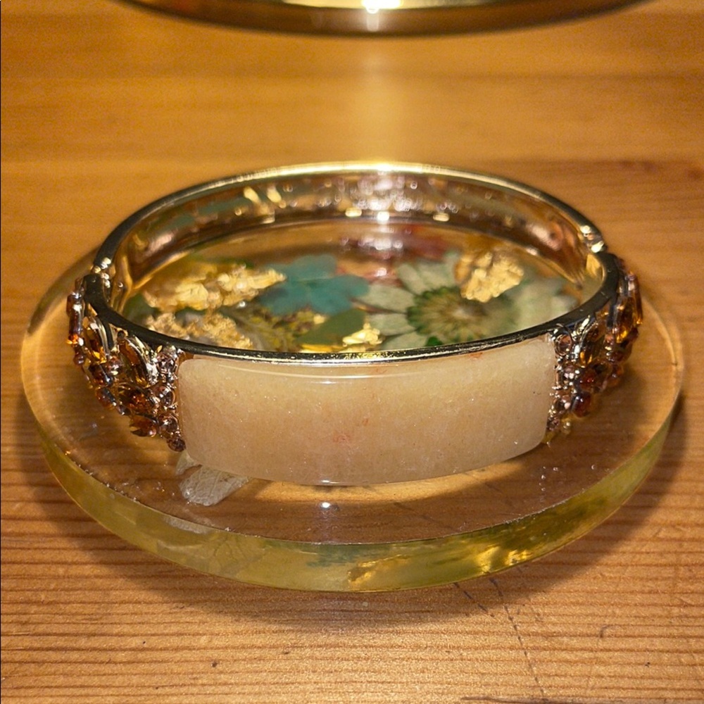 Gold Tone Bangle with Yellow Aventurine and Champagne Glass Stones NWT
